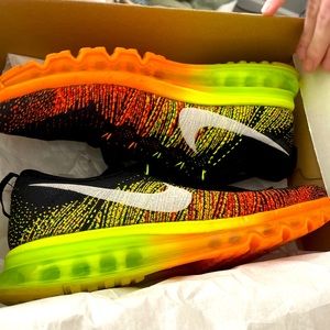 Nike Flyknit wolf grey black orange